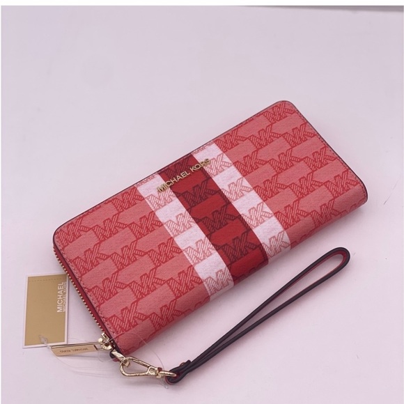 Michael Kors Large Continental Wallet Wristlet Dark Sangria - Picture 10 of 14